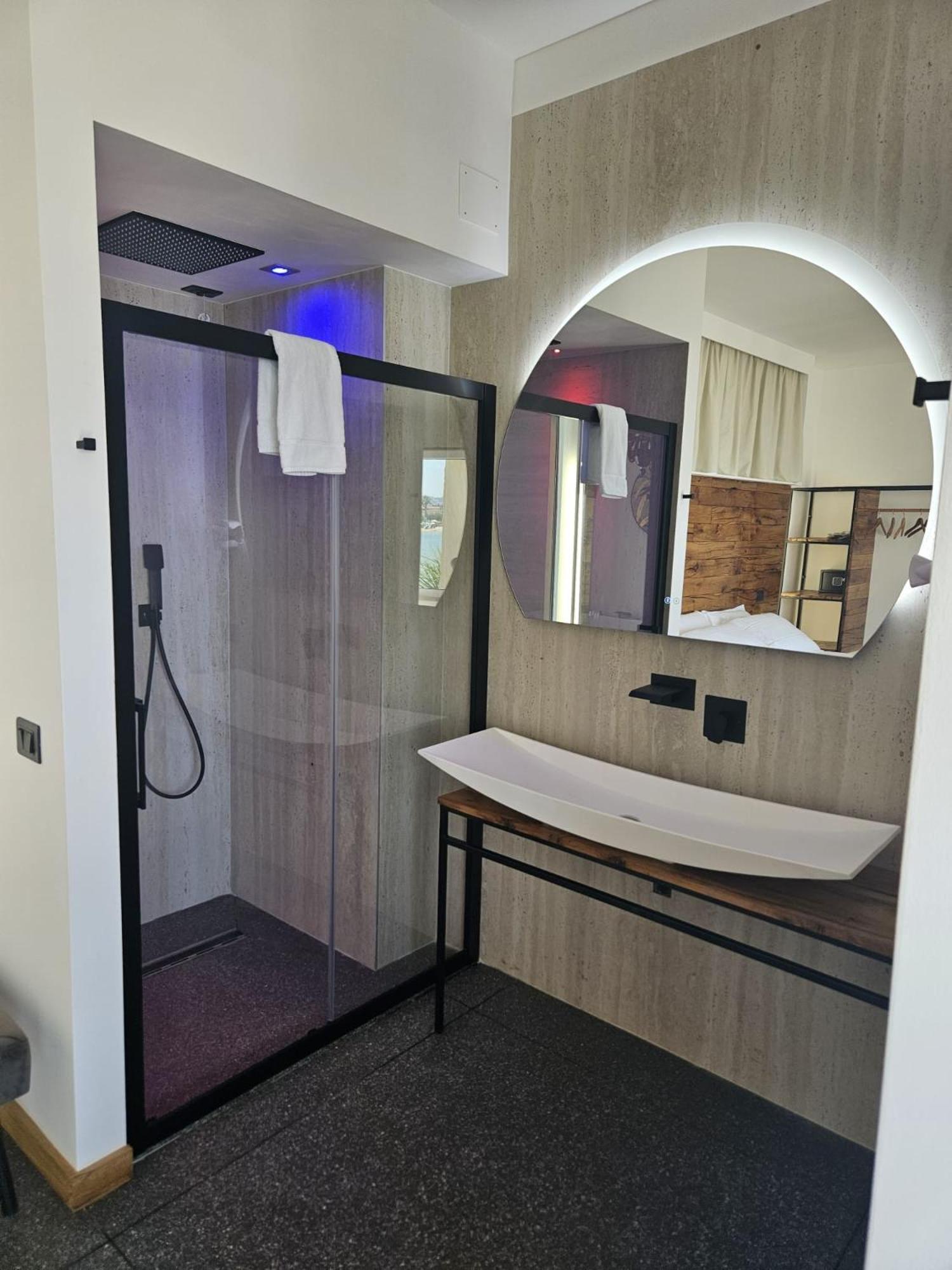 Dada Suites And Sea San Salvo Extérieur photo