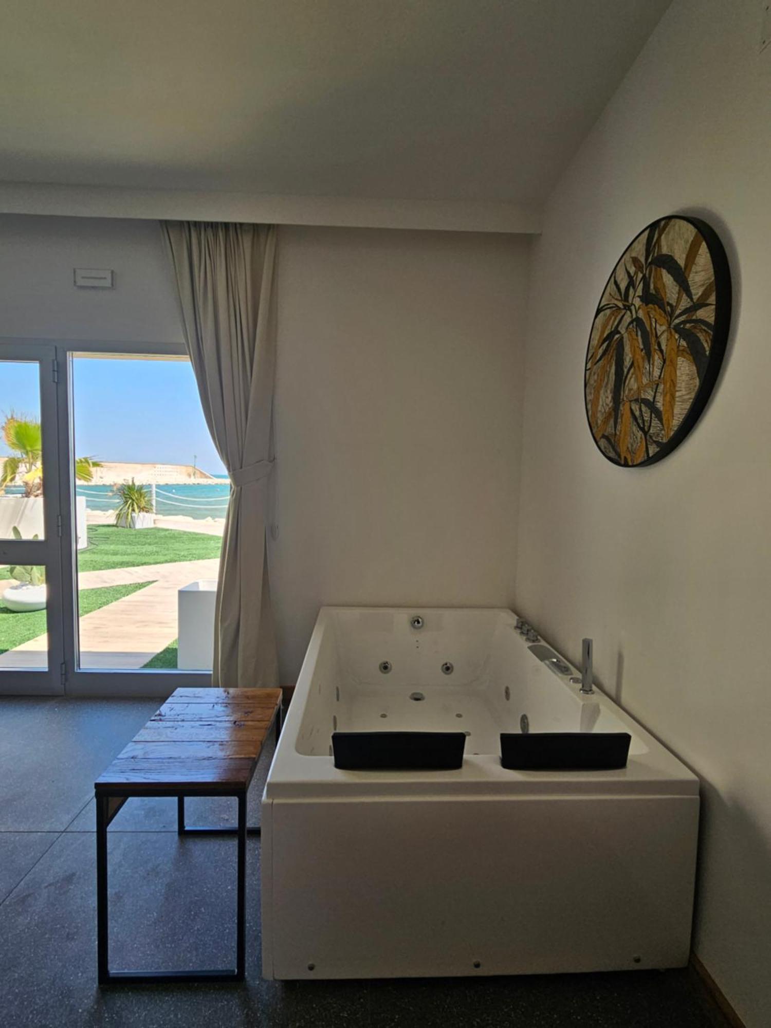 Dada Suites And Sea San Salvo Extérieur photo